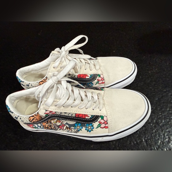 Vans Shoes - Vans Old Skool ‘Tiger Floral’ – Multi / True White (8)